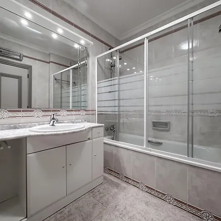 Apartamento Luxury Wstunning Sea Views, Walk Galé